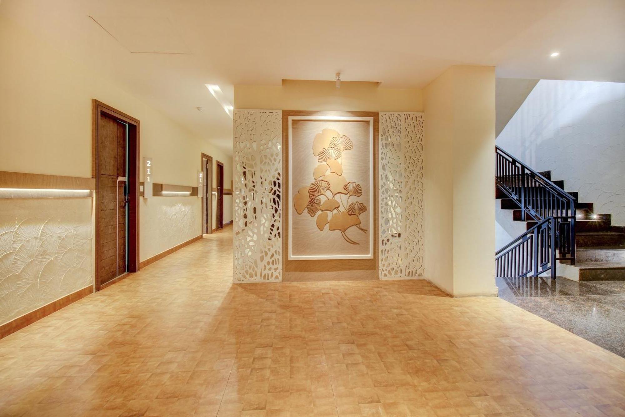 Townhouse Geetraj Near Shalimar Gateway Lucknow Hotel Bagian luar foto